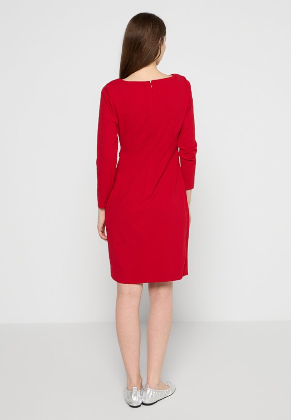 DKNY