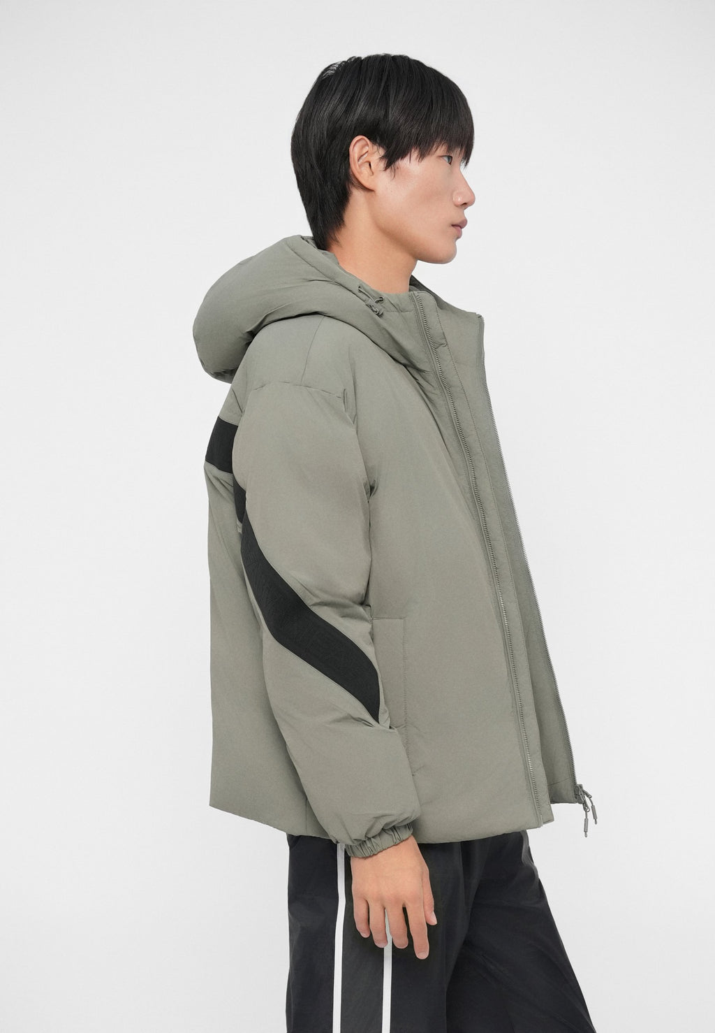 MOUNTAIN HOODED JACKET LOGO Media 6