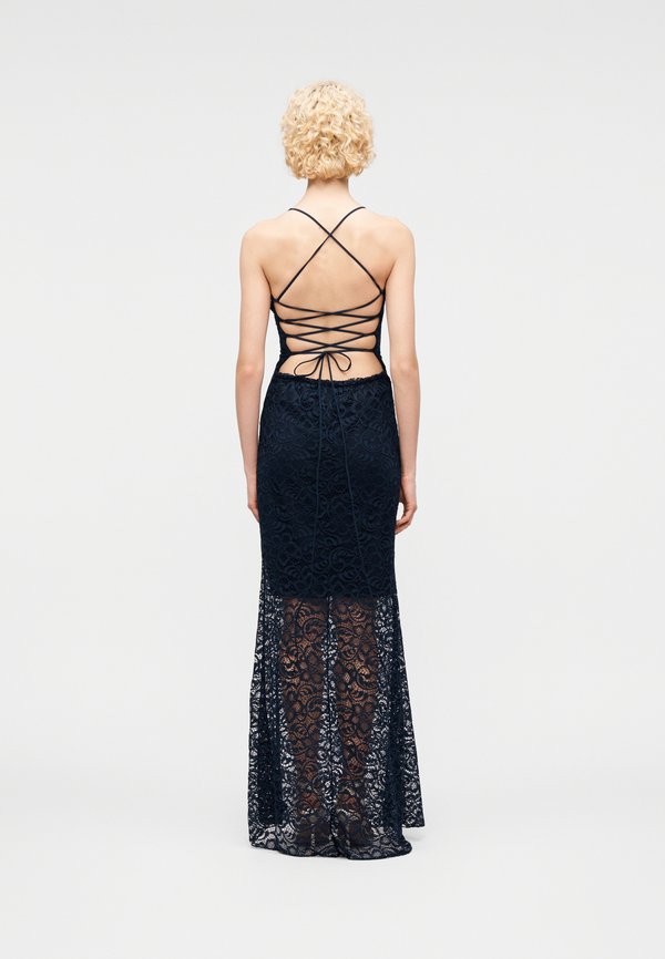 WAL G. BACK DETAIL MAXI