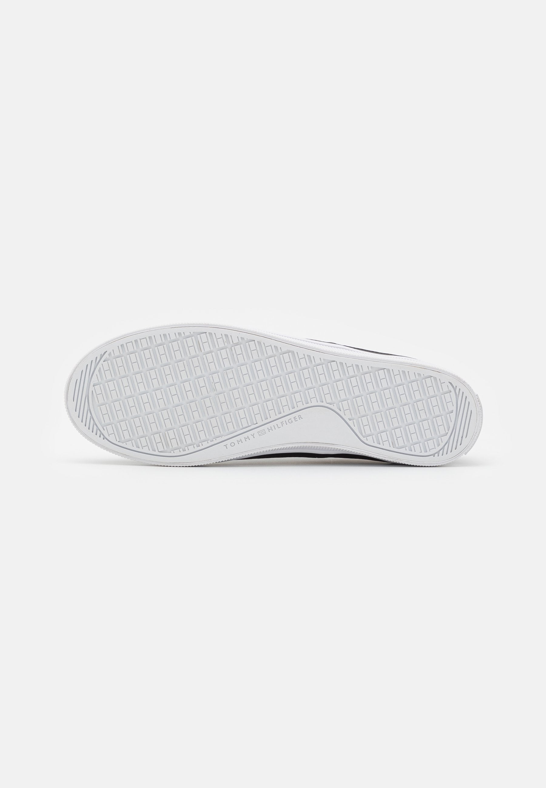 ESSENTIAL KESHA LACE Media 5