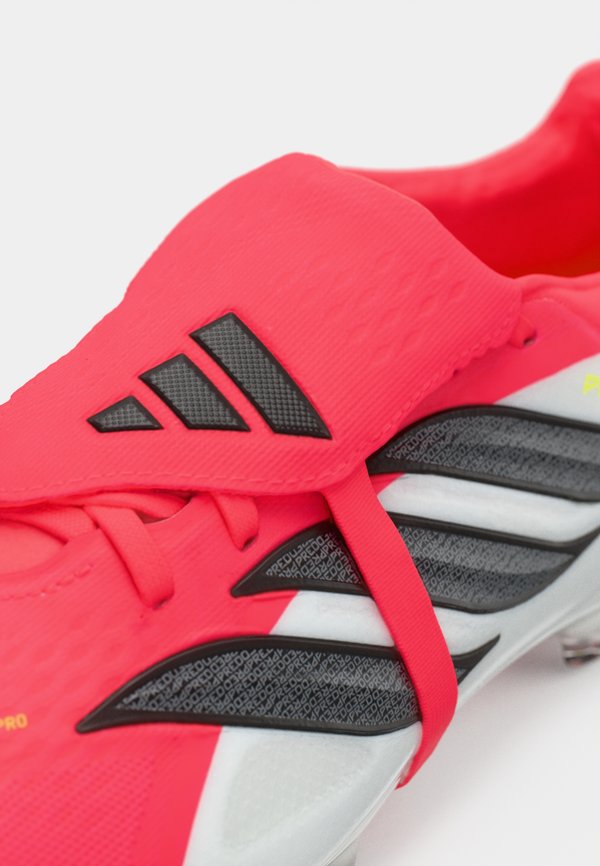 adidas Performance PREDATOR PRO FOLD-OVER TONGUE FIRM GROUND FOOTBALL BOOTS