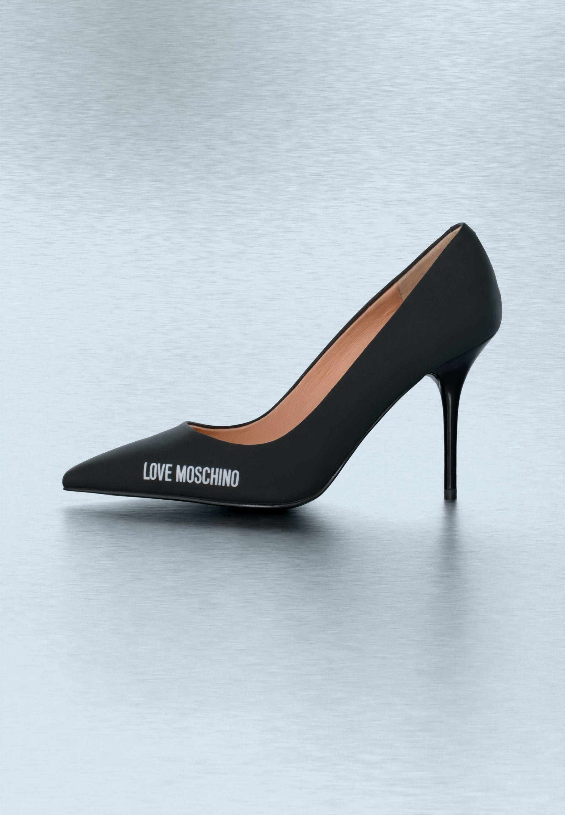 Love Moschino
