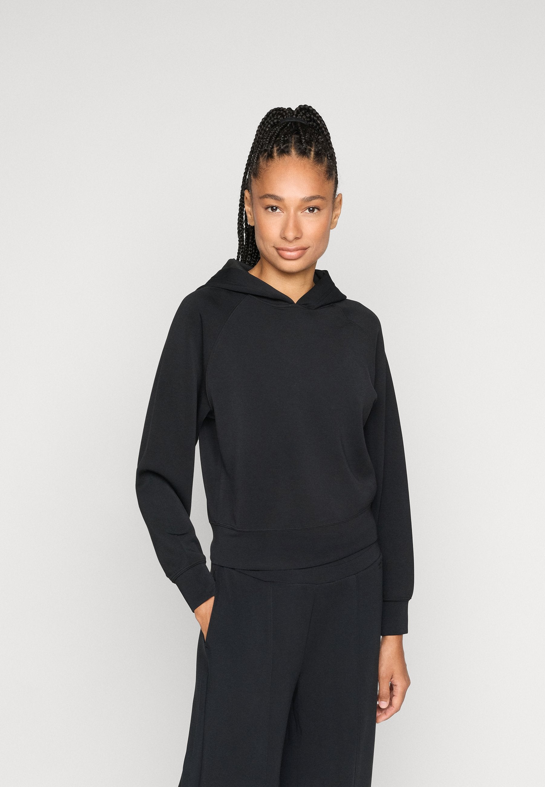 4F SWEATSHIRT