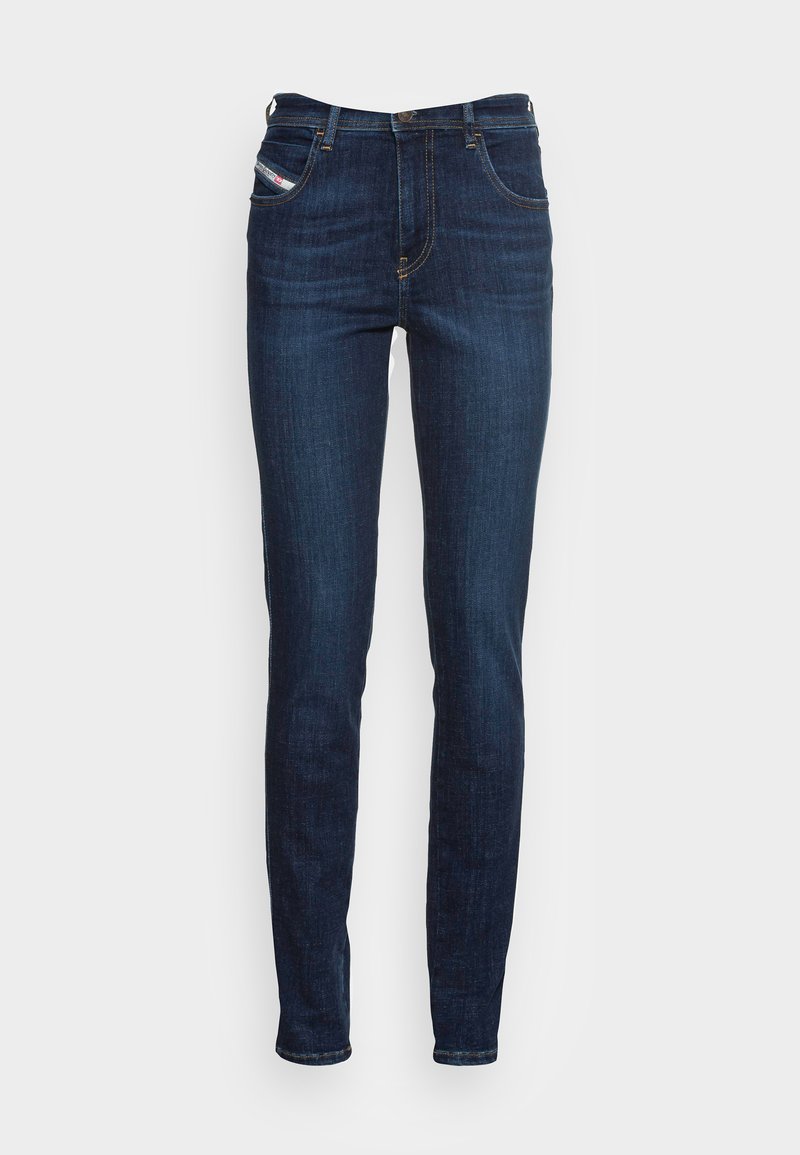 Dunkelblaue Jeans im Slim-Fit-Schnitt, mit fünf Taschen, sichtbaren Nähte und einem Knopfverschluss. Das Material scheint Denim mit einer glatten Textur zu sein.