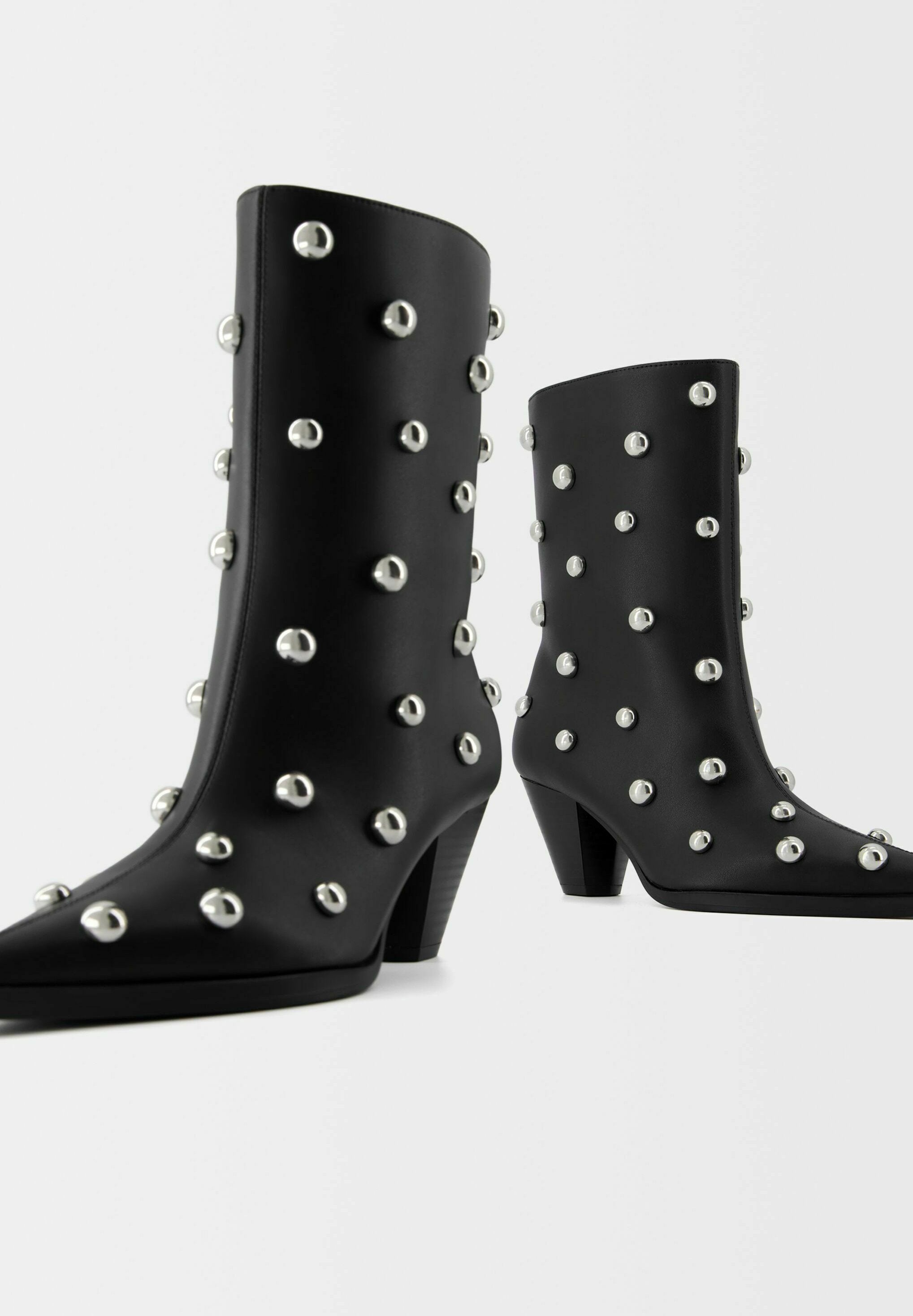 Bershka STUDDED