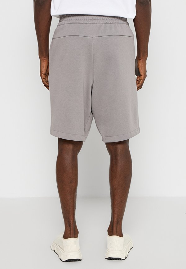 EA7 Emporio Armani