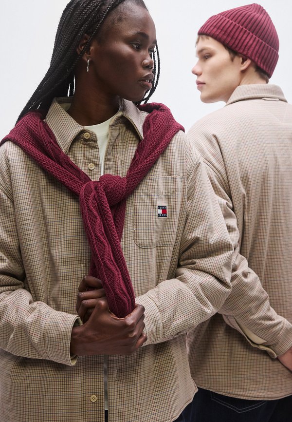 Tommy Jeans OVERSIZED FIT REVERSIBLE OVERSHIRT