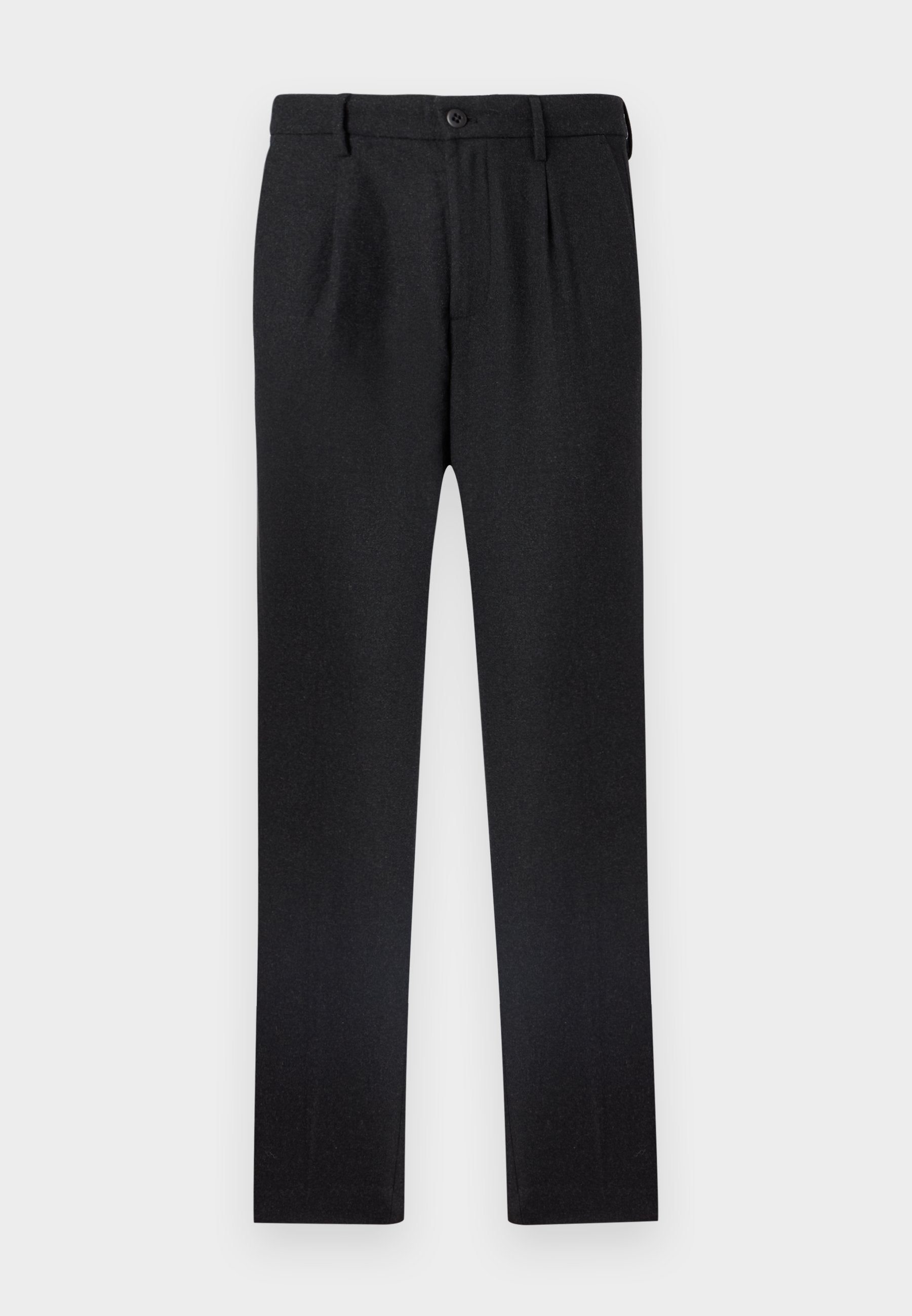Schwarze Hose aus strukturiertem Stoff mit Knopfverschluss, zwei vorderen Abnähern und geradem Bein.