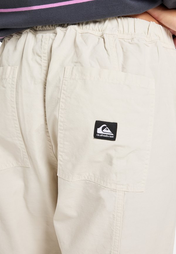Quiksilver TRIPLE CROWN