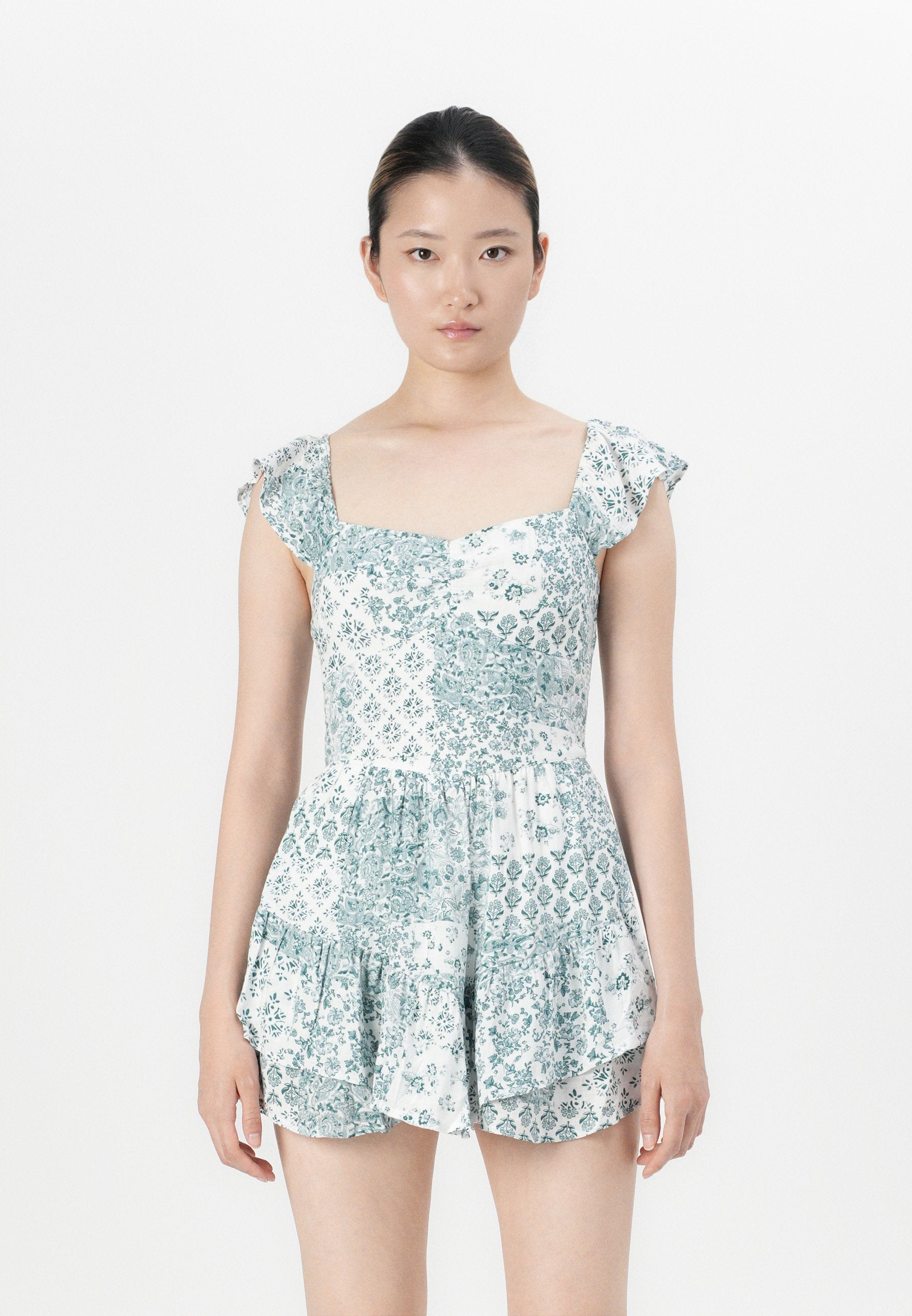 Hollister Co. FLUTTER SLEEVE PINCH BUST MINI SKORT DRESS