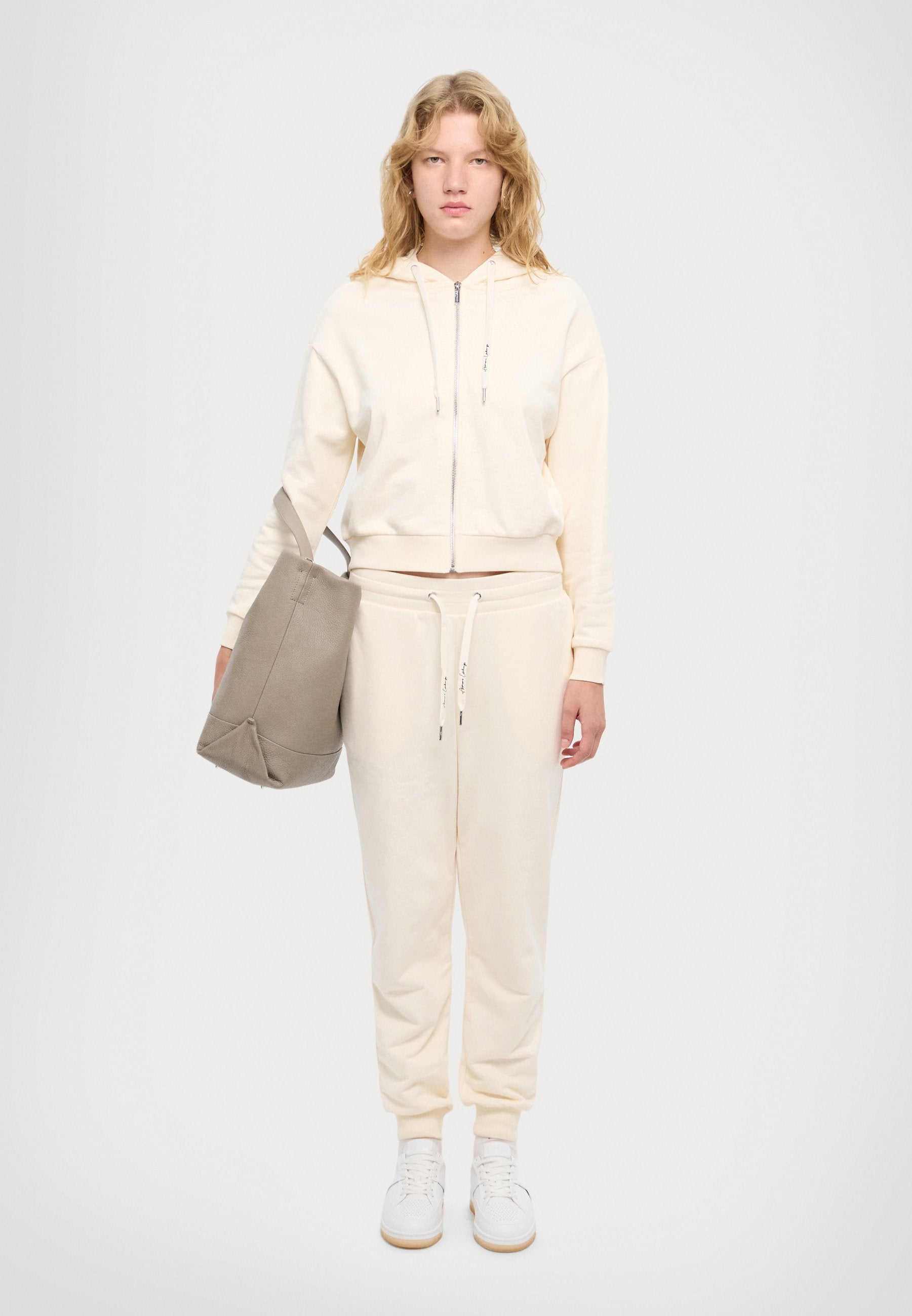 Armani Exchange Jogginghose Media 2