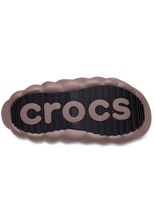 Crocs OVERPUFF SHORTY