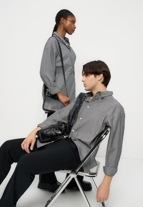 YOURTURN by Zalando TAILORED BOOTLEG TROUSERS