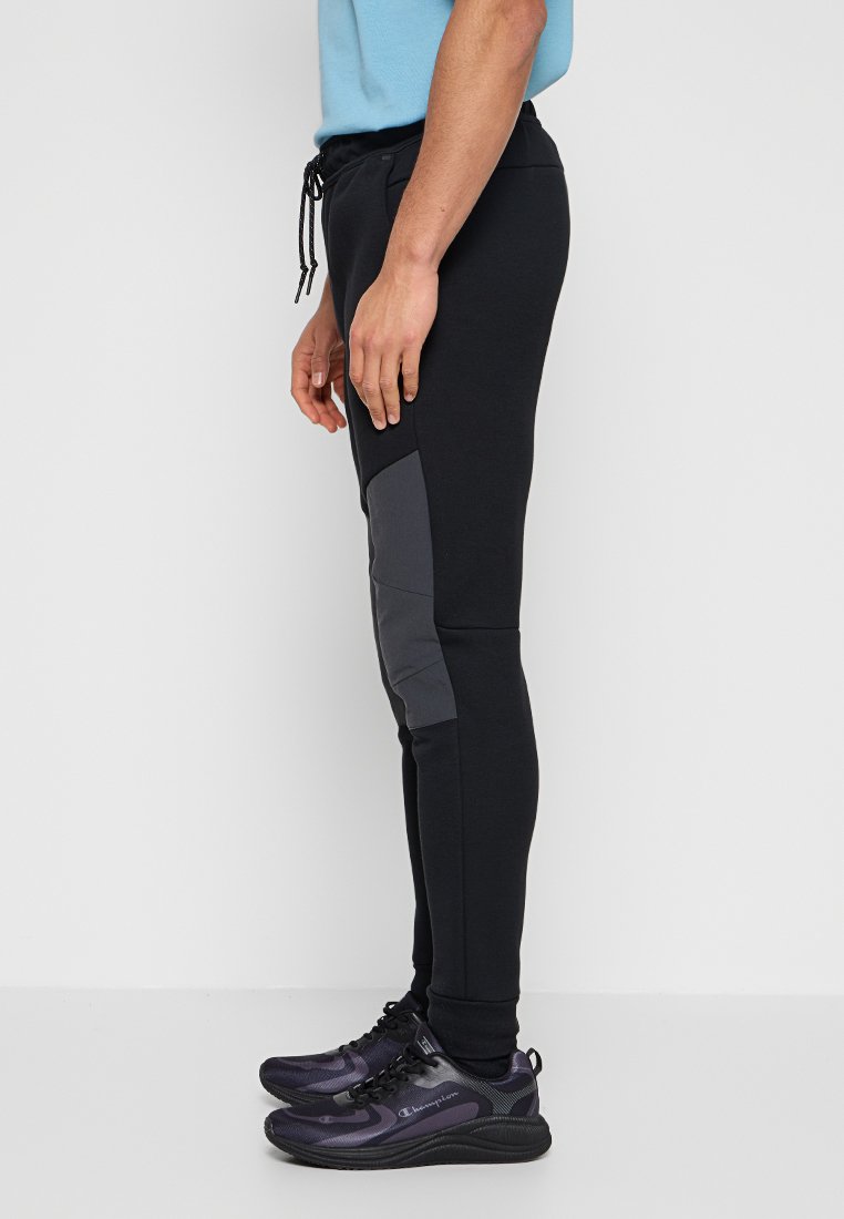 Nike Sportswear