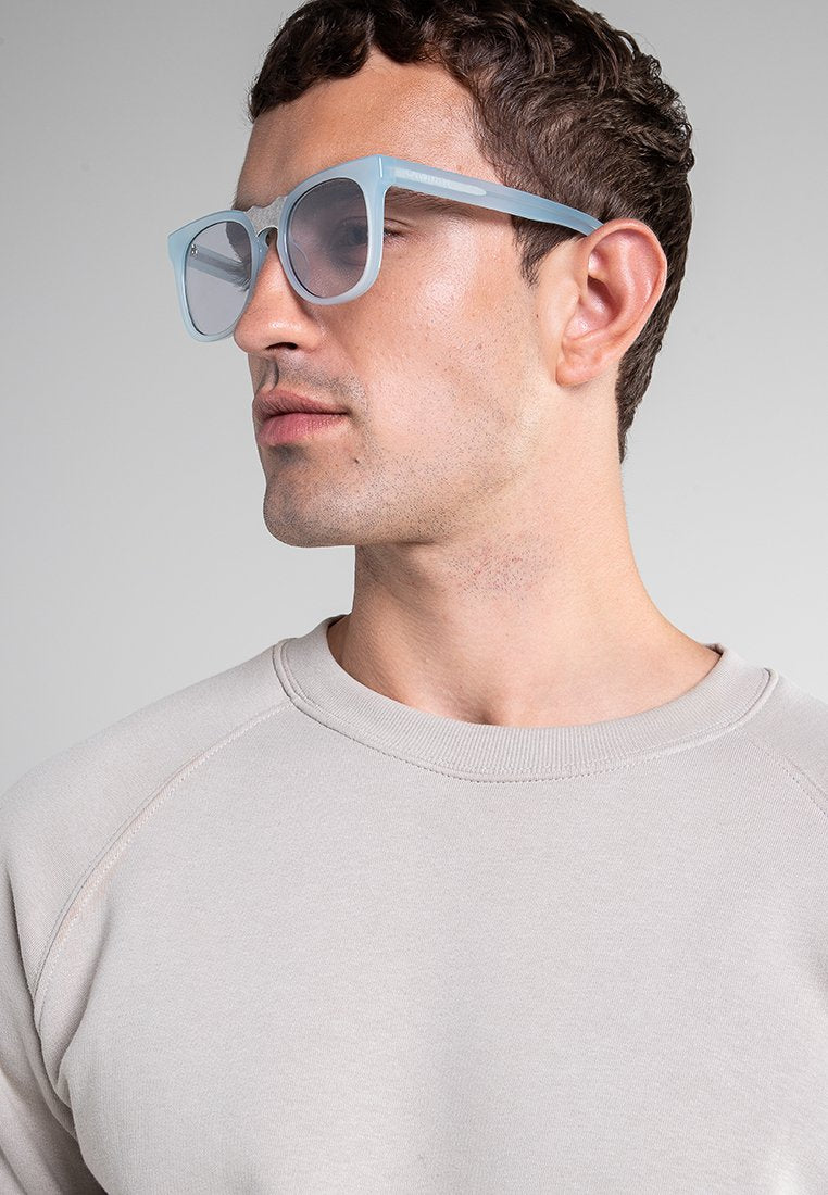 N/A UNISEX Media 3