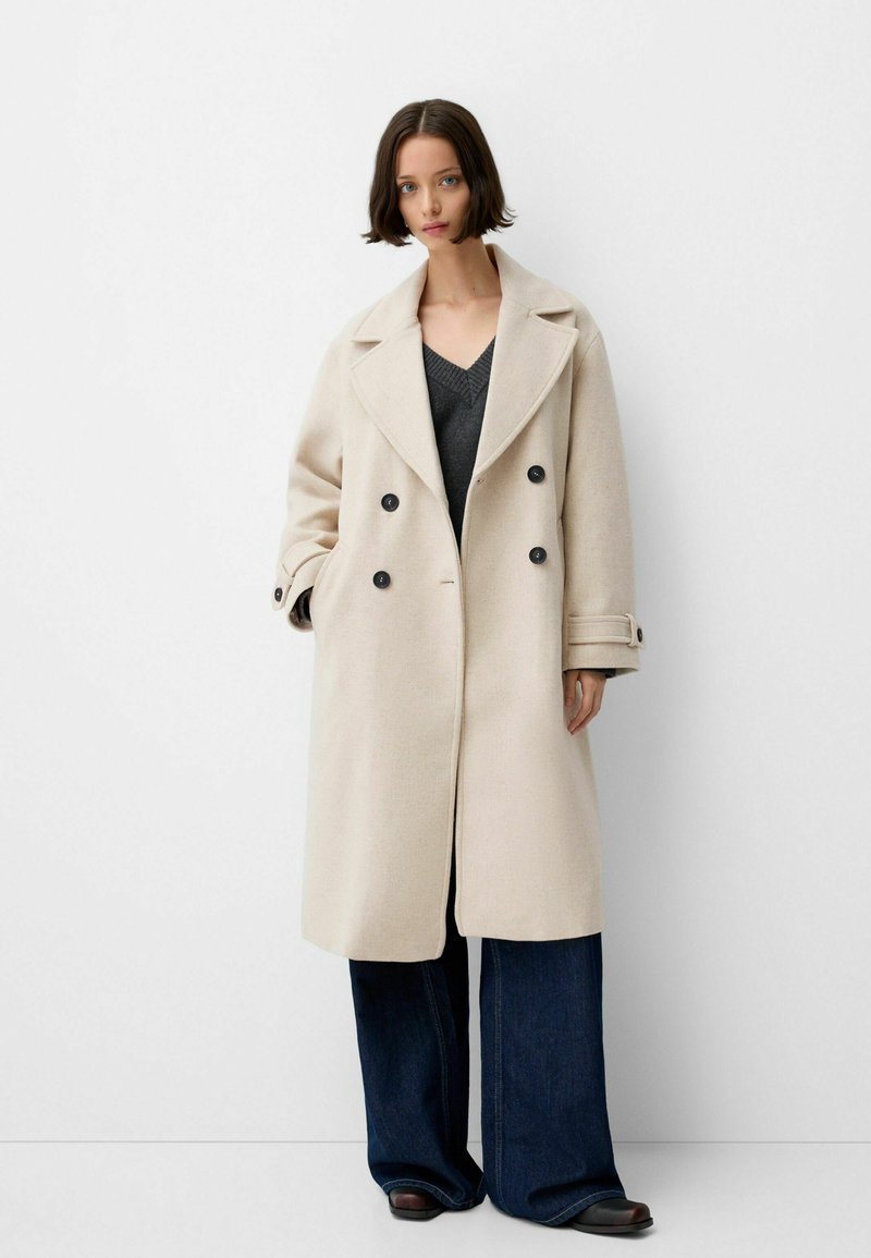 Bershka Trenchcoat Media 1