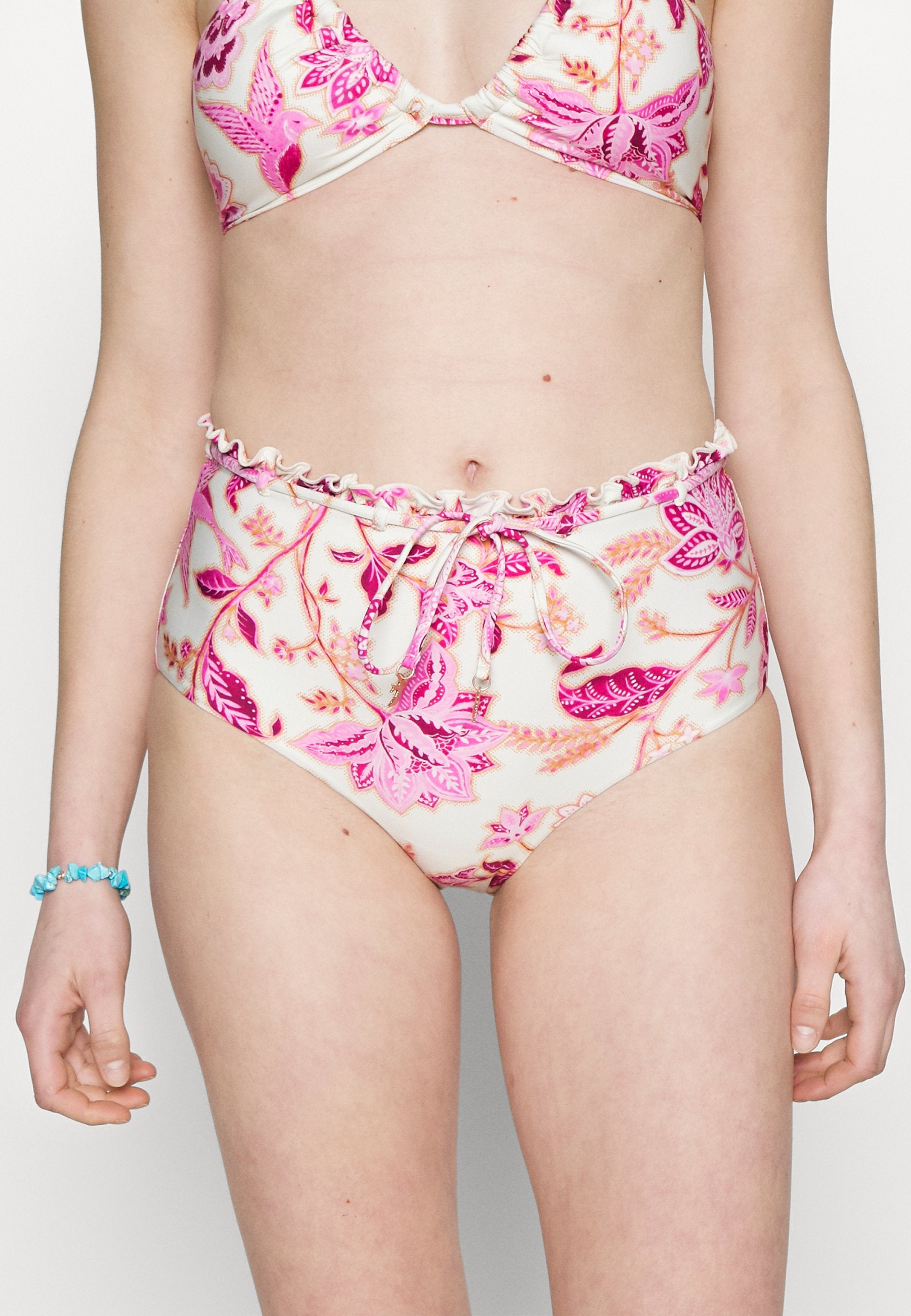 ROAD HIGH WAISTED PANT Media 3