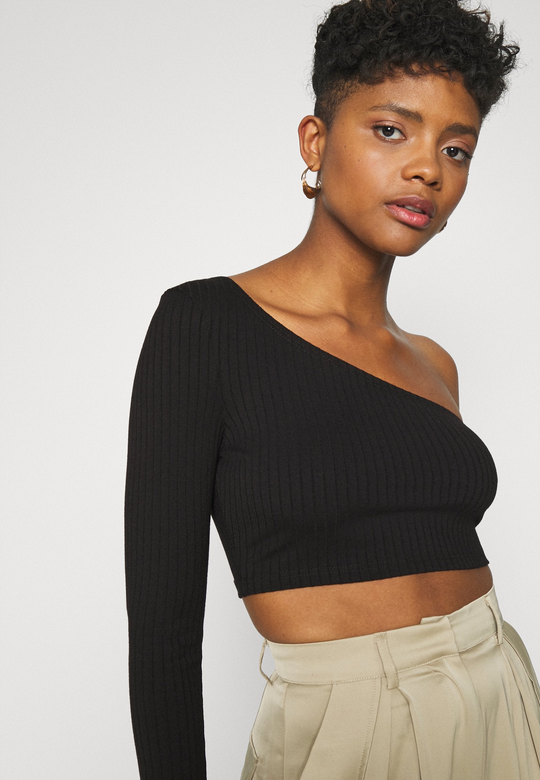 Glamorous CROP ASYMMETRIC ONE SLEEVE 2 PACK