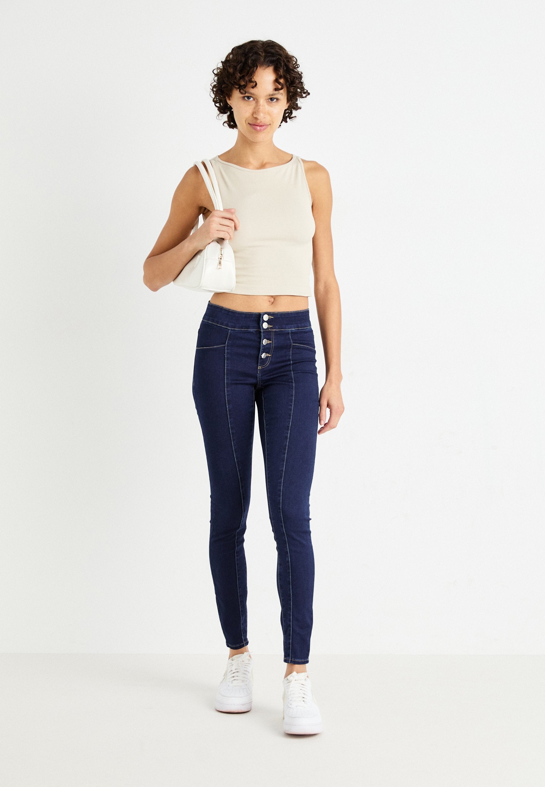 ONLROYAL BUTTON PLEAT  Media 2