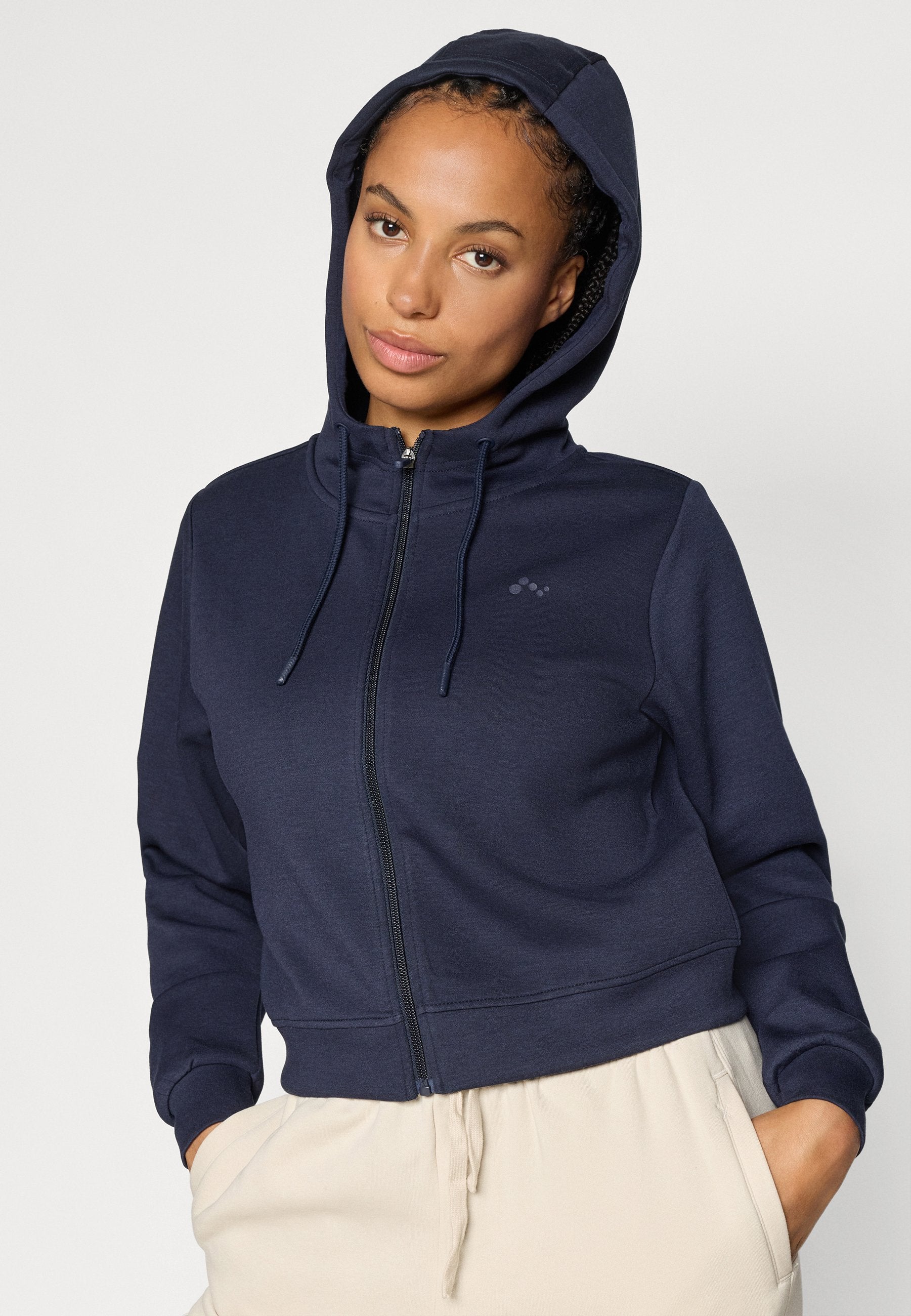 ONLY Play ONPLOUNGE LIFE SHORT ZIP HOOD