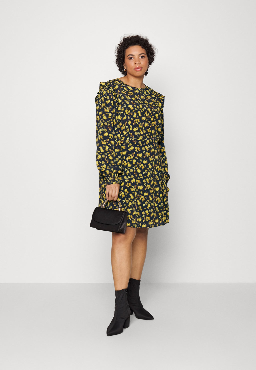  MOSS ROSE DRESS  Media 2
