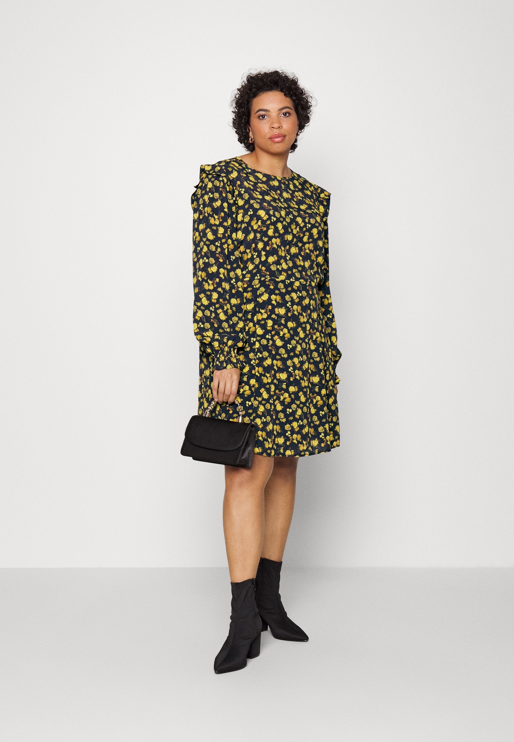  MOSS ROSE DRESS  Media 2