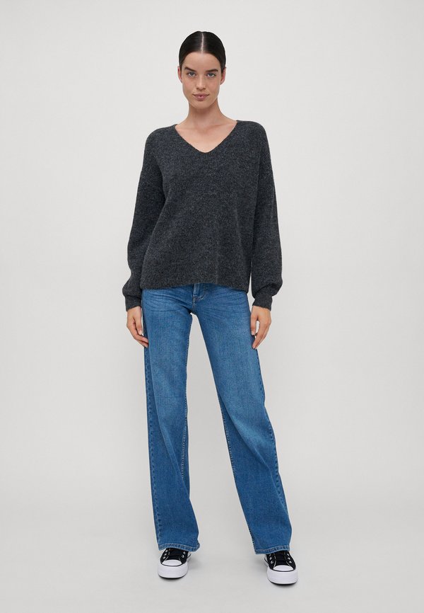 Vero Moda Tall VMDESMA V NECK