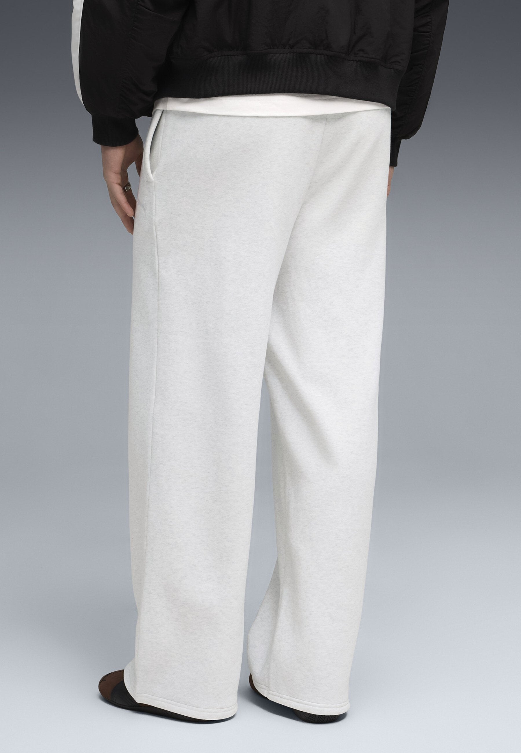 Puma WARDROBE ESSENTIALS OVERSIZED JOGGING