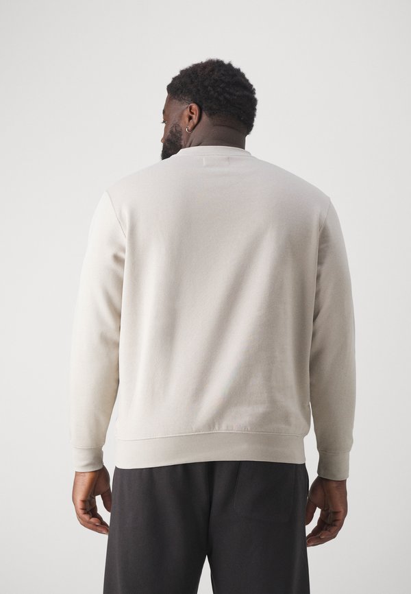Pier One by Zalando