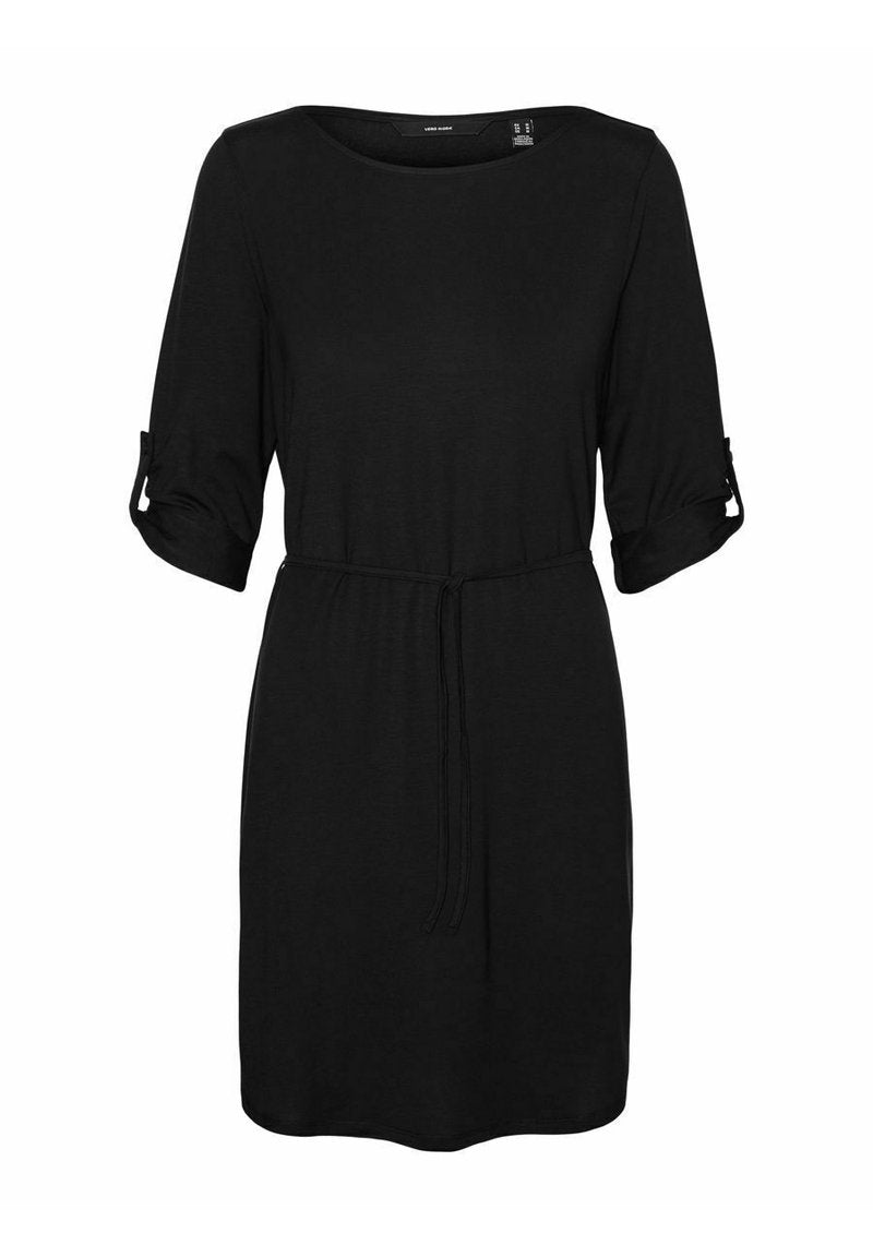 Schwarzes kurzärmliges Kleid aus weichem Material, mit rundem Ausschnitt, Kordelzug an der Taille und umgeschlagenem Ärmelaufschlag.