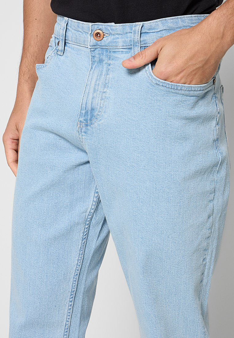 LOOSE FIT Media 4
