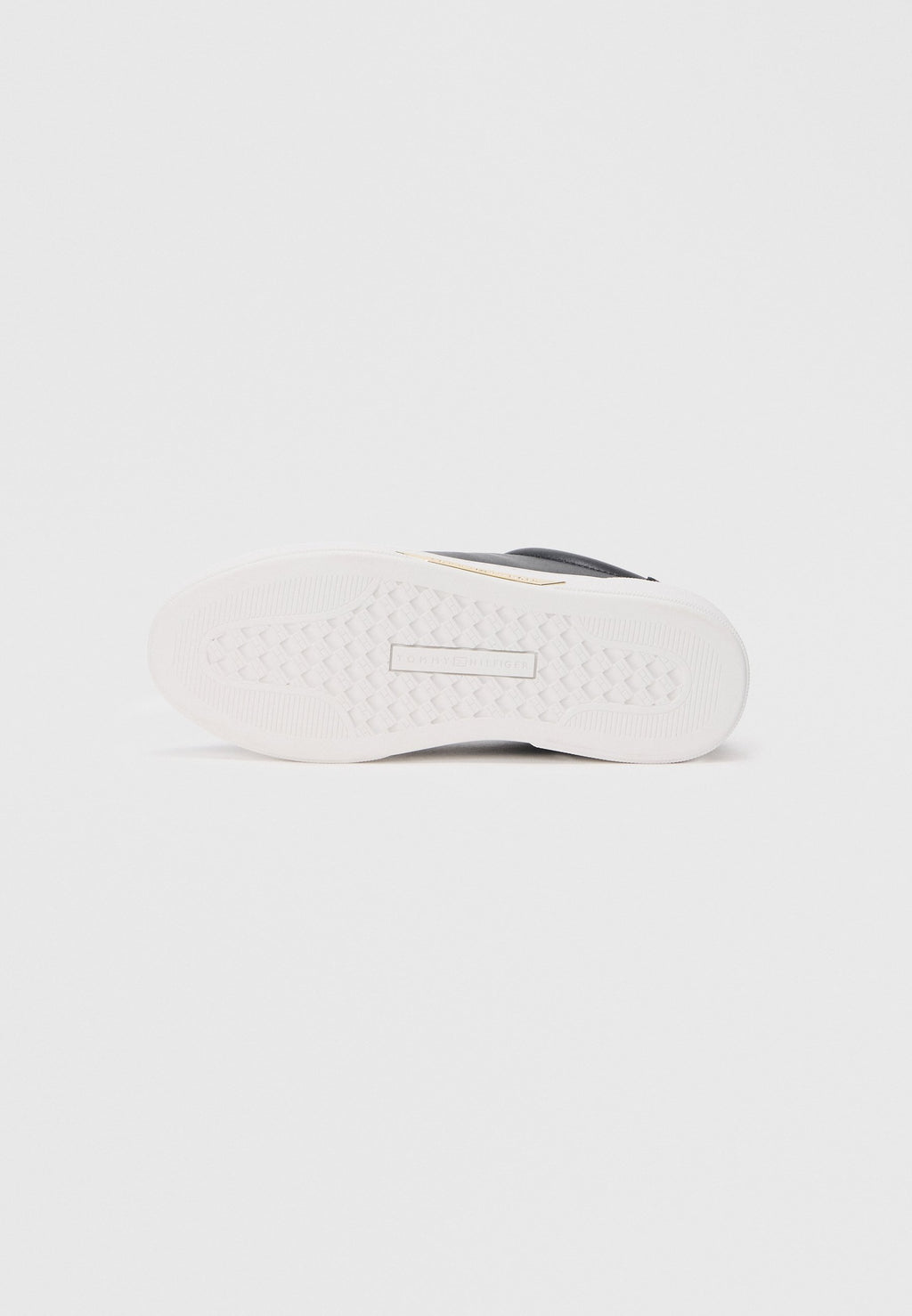 LEATHER LOGO PLAQUE COURT TRAINERS Media 6