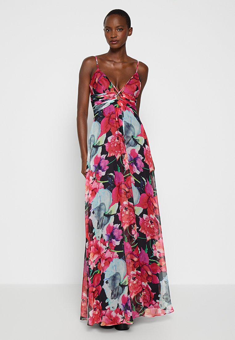 Pronovias