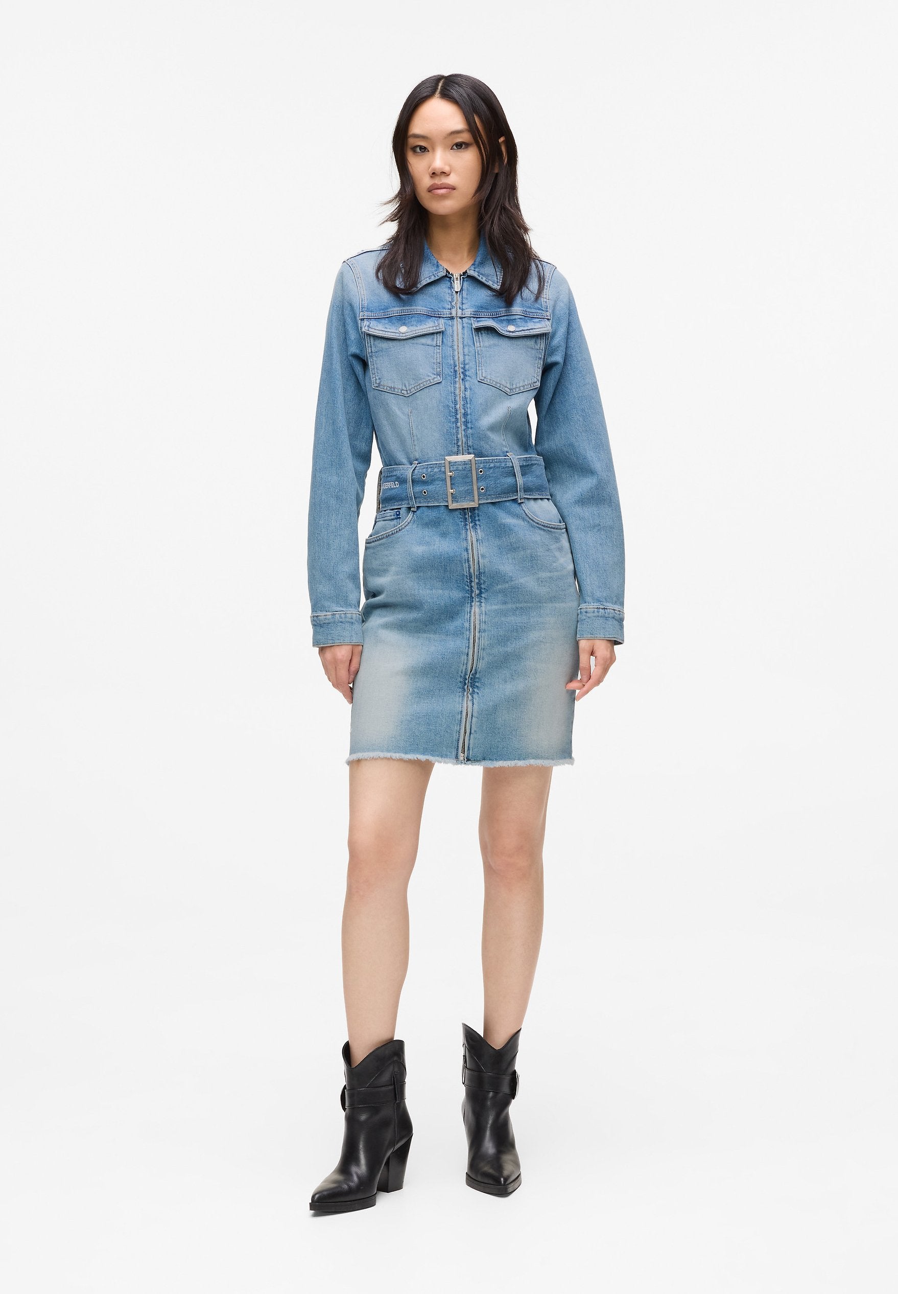 BELTED DENIM Media 3
