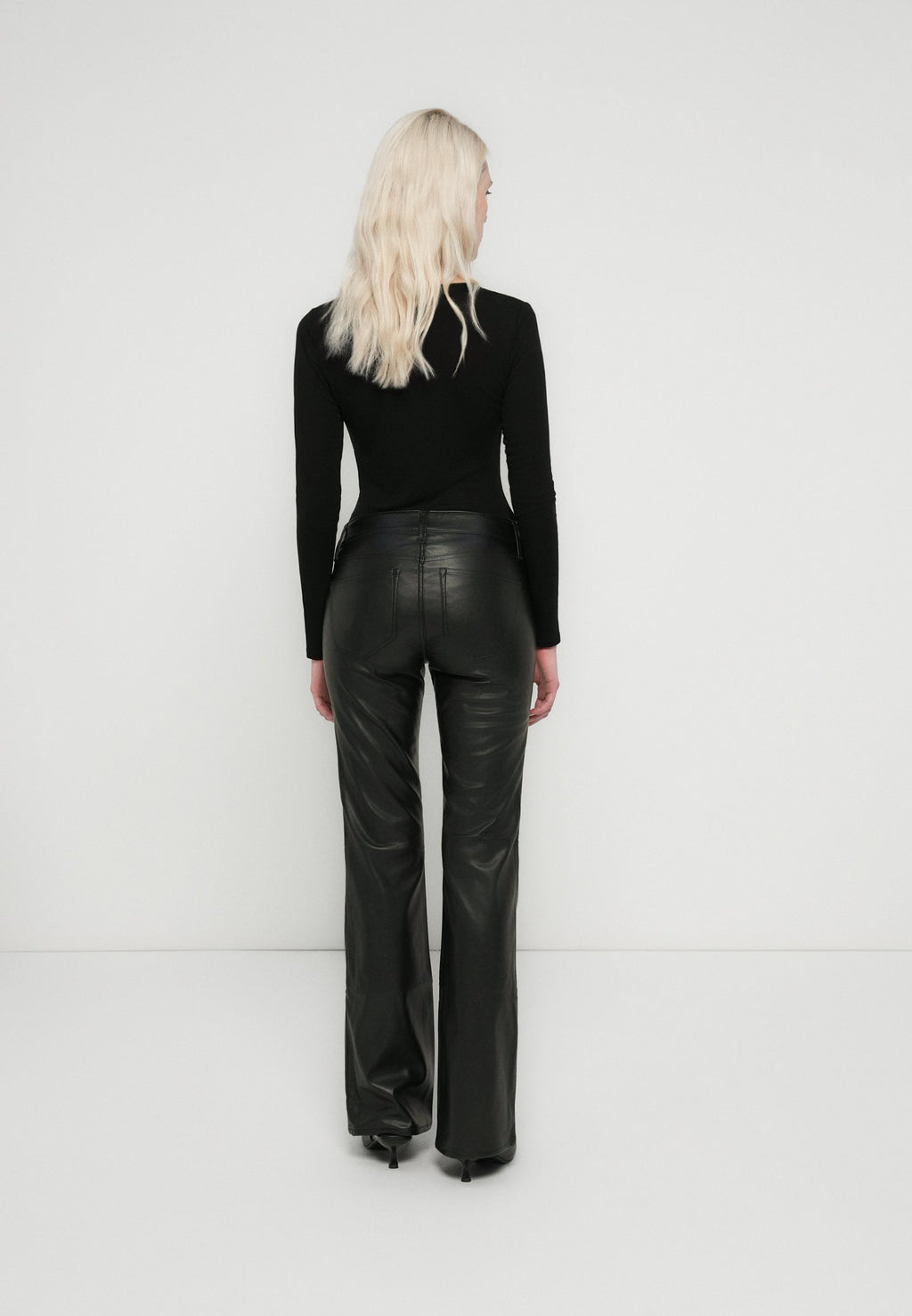 GAP LONG AND LEAN