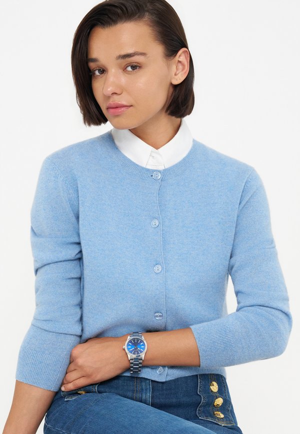 DKNY