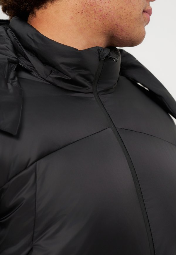 EA7 Emporio Armani