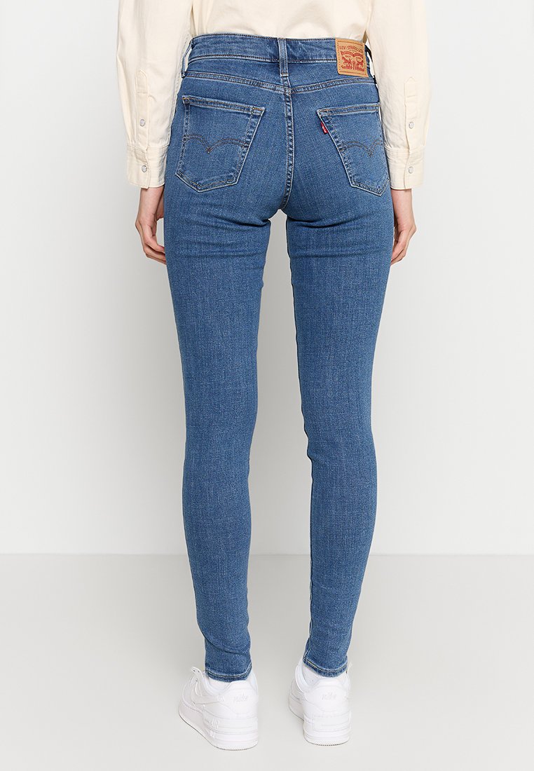 Levi's® 721 HIGH RISE SKINNY