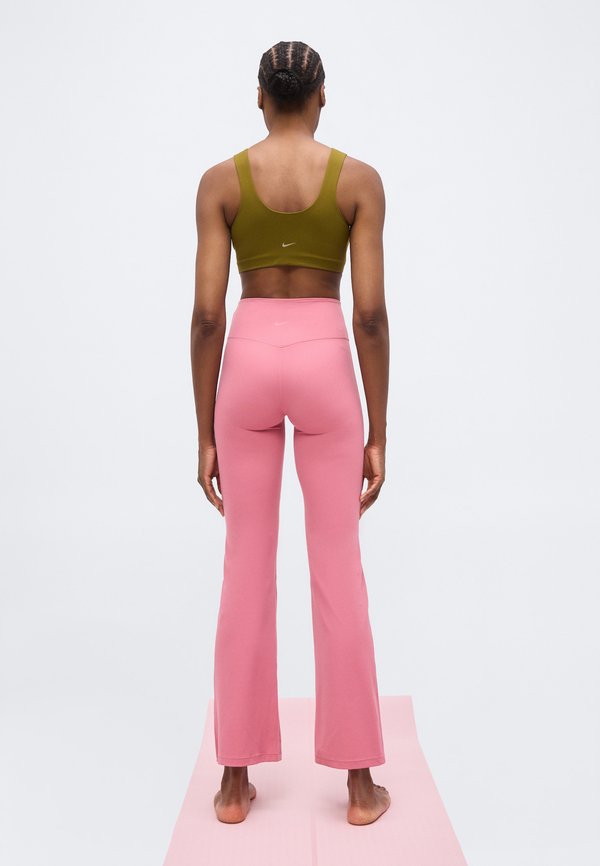 Nike Performance ZENVY FLARE