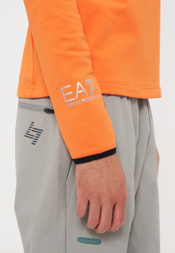 EA7 Emporio Armani