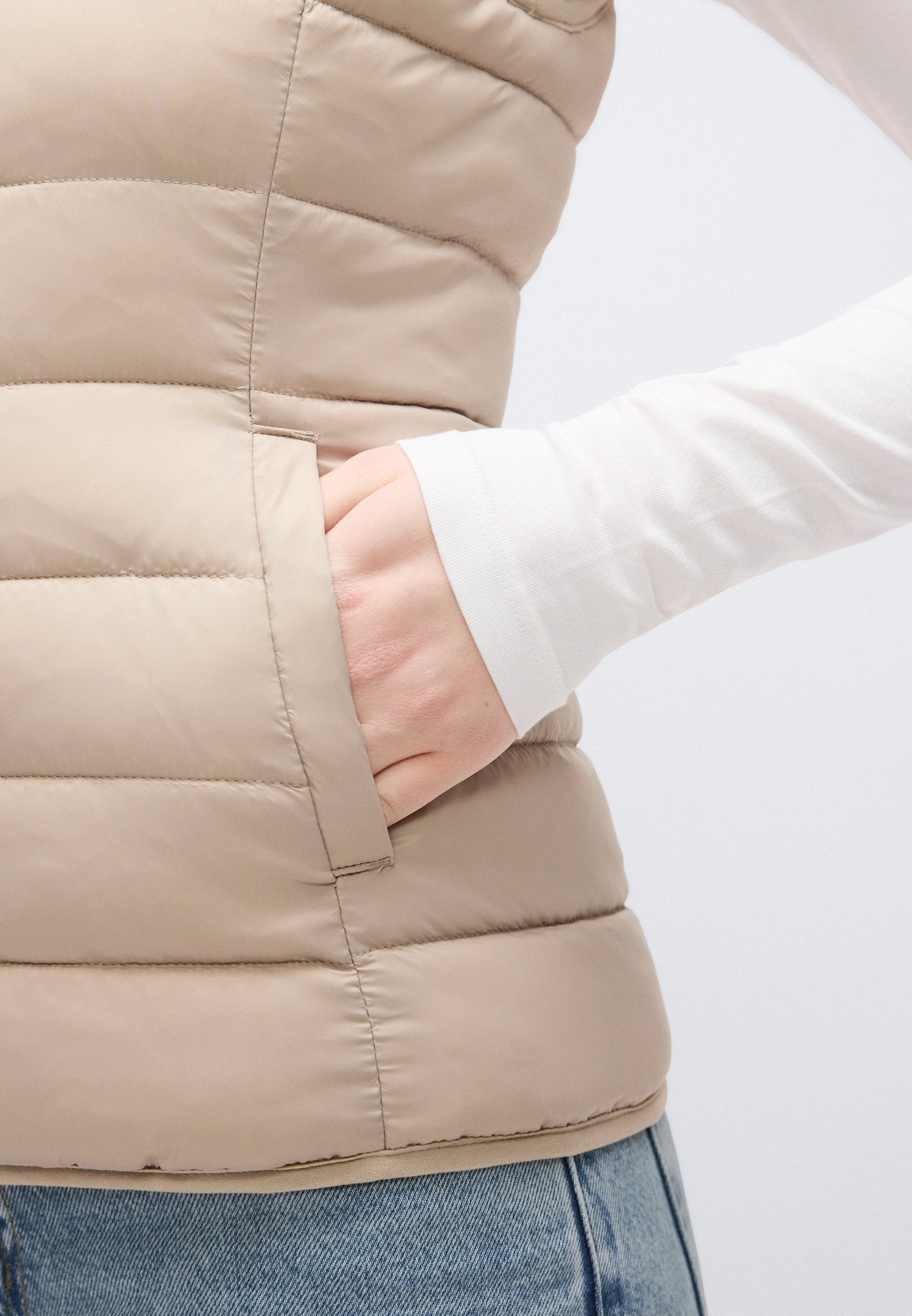 ONLNEWTAHOE HOOD WAISTCOAT Media 6