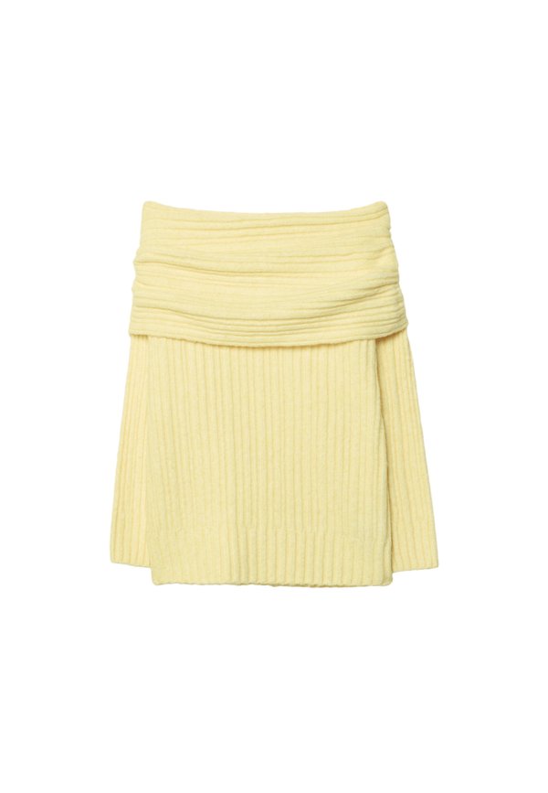 Stradivarius ASYMMETRIC  OFF-THE-SHOULDER