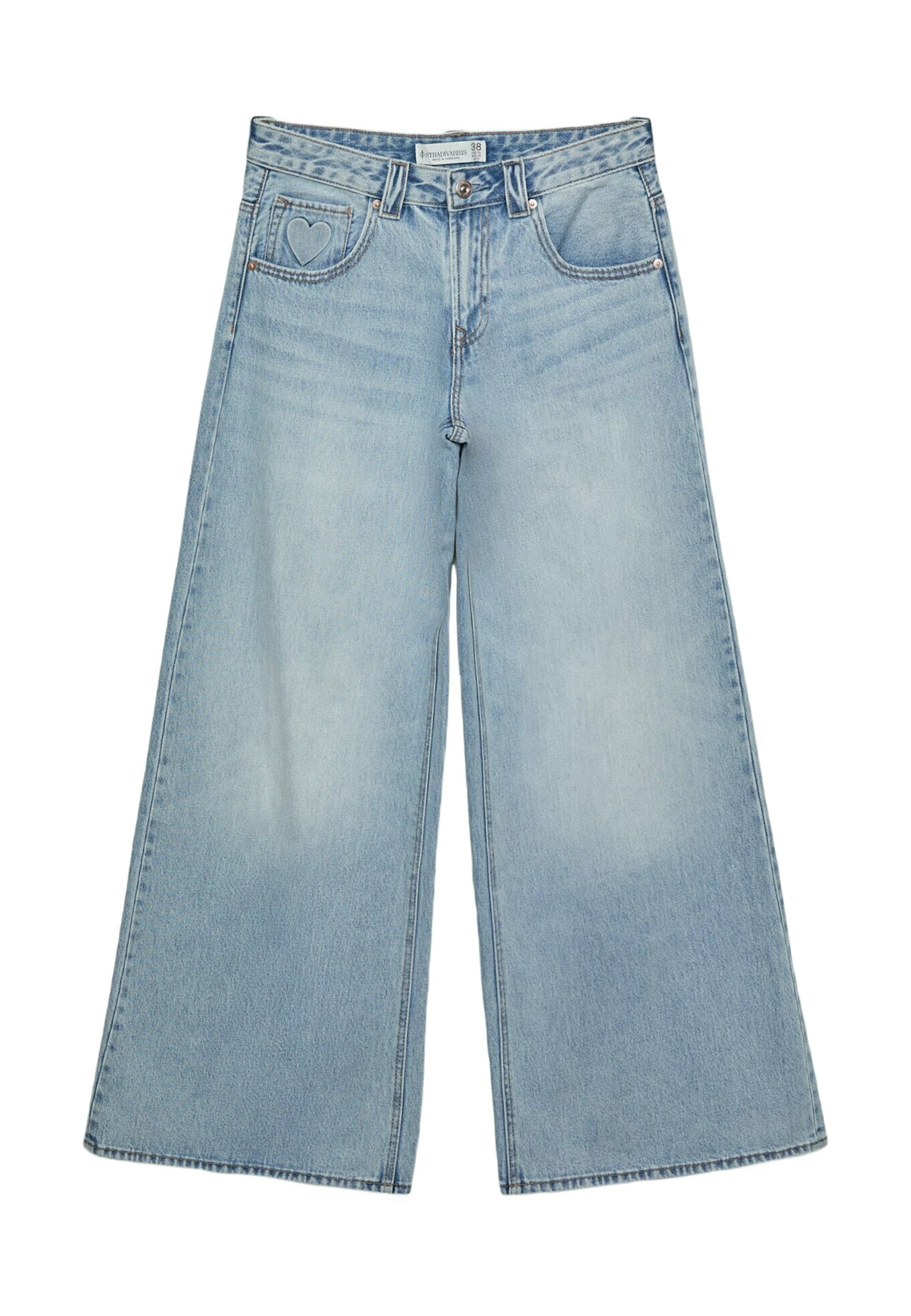 Helle blaue weite Jeans aus Denim. Merkmale sind eine hohe Taille, herzförmige Nähte auf der vorderen Tasche und eine lässige Passform.
