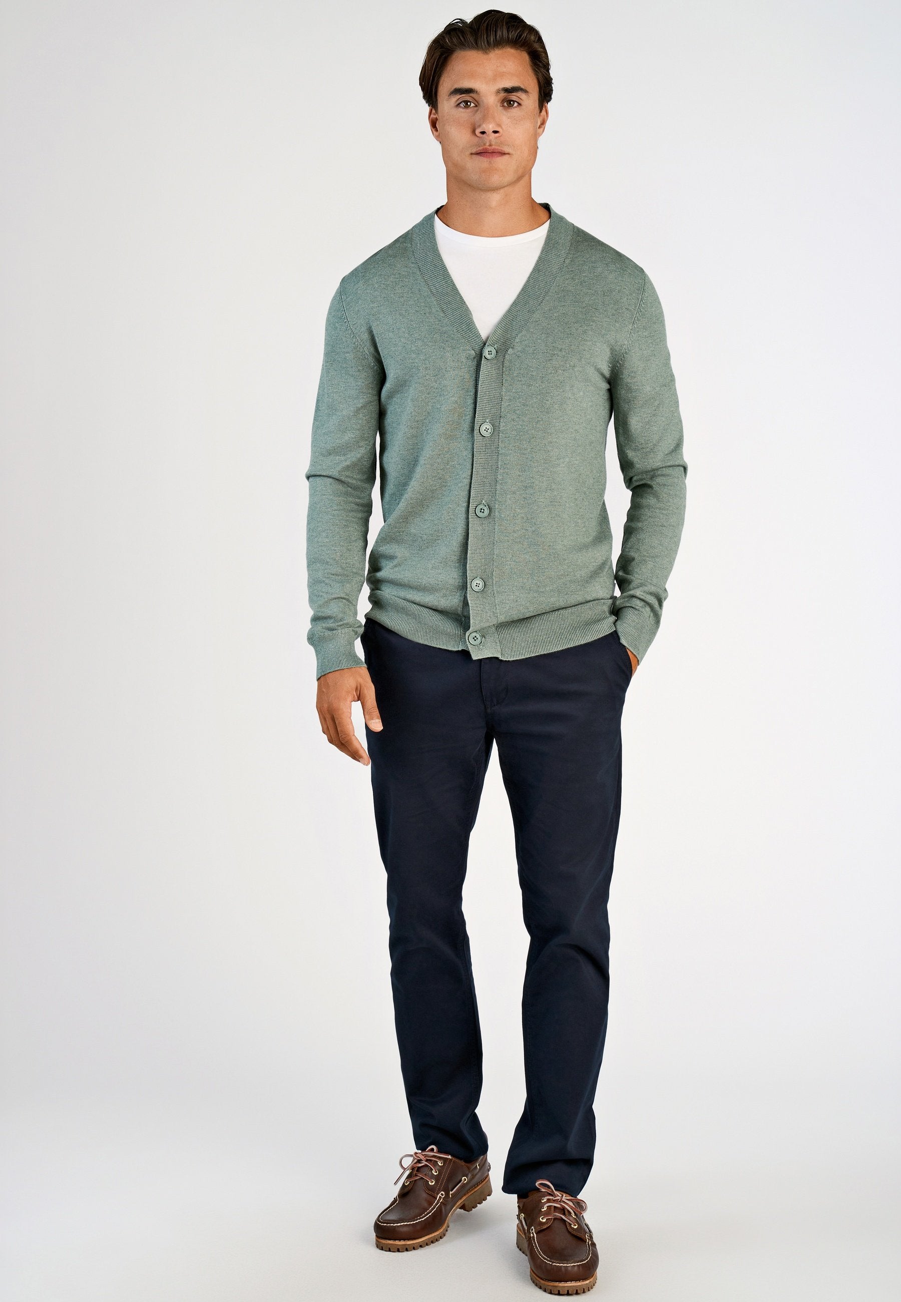 V NECK BUTTON CARDIGAN Media 2