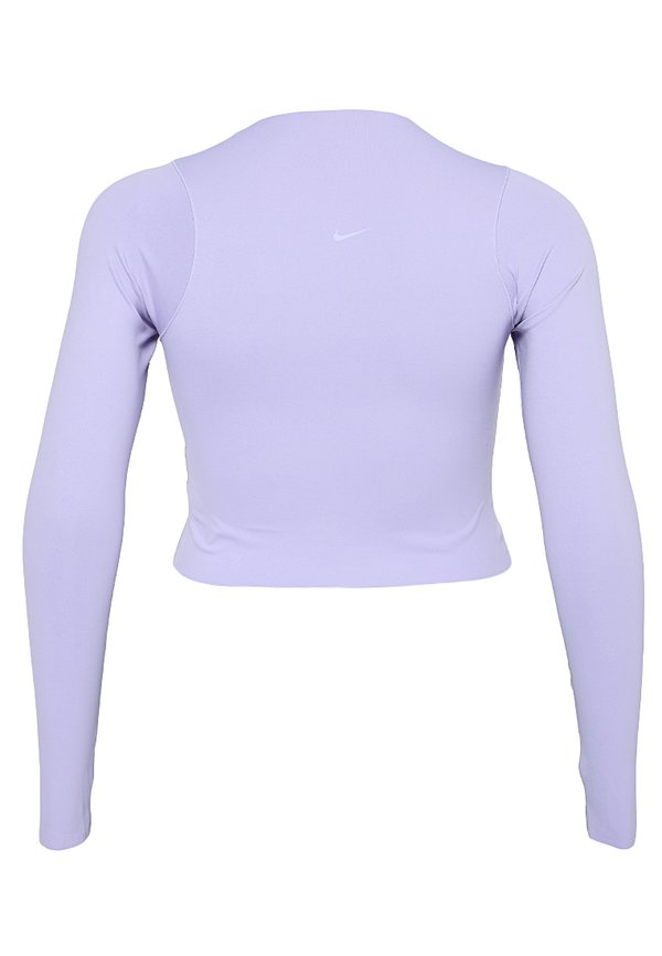 Nike Performance