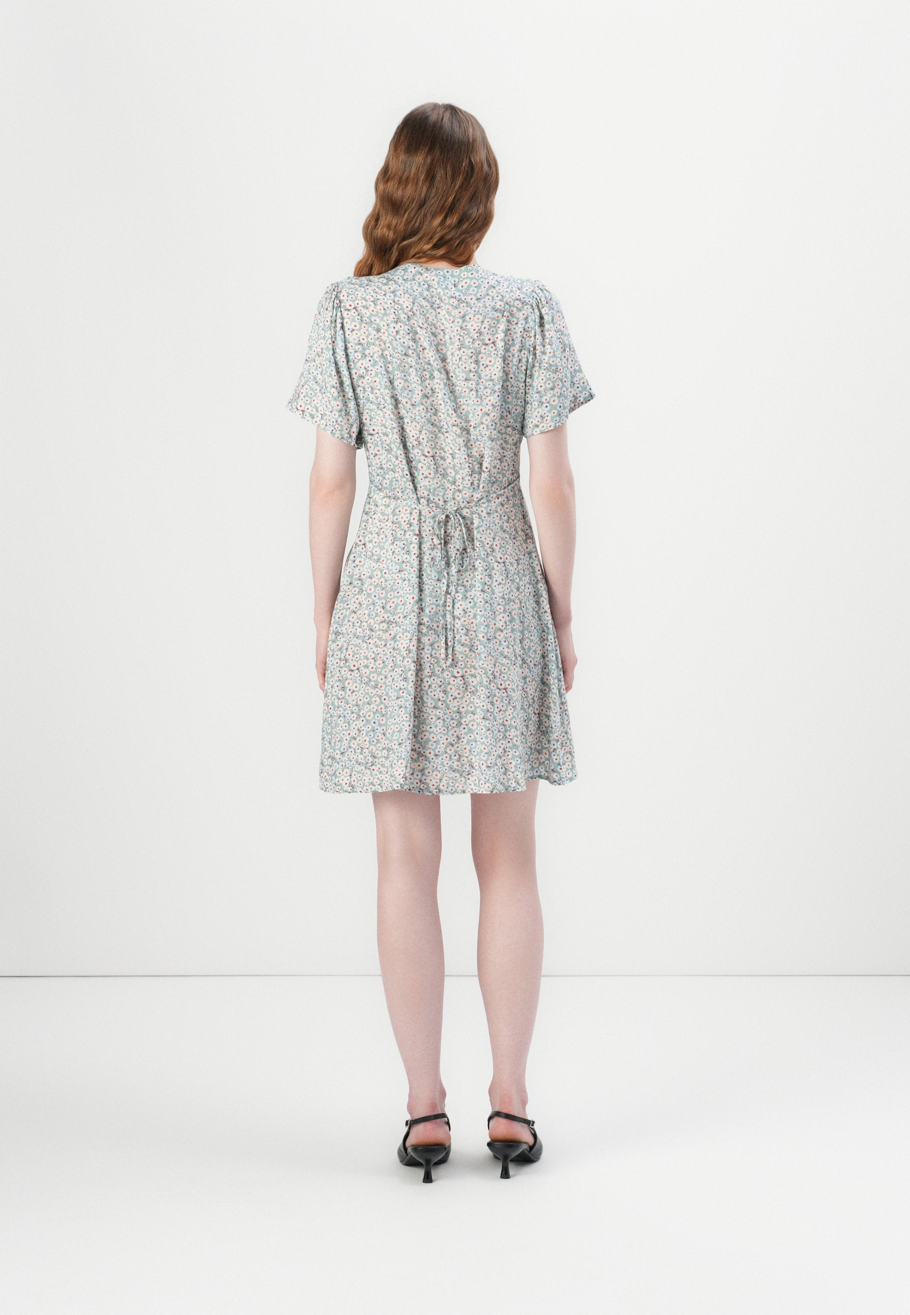 ONLY ONLEVIDA S/S SHORT DRESS WVN NOOS