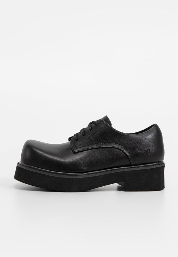 Koi Footwear