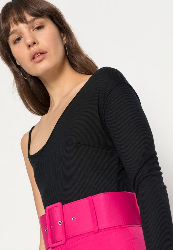 Missguided STRAPPY ONE SLEEVE BODYSUIT