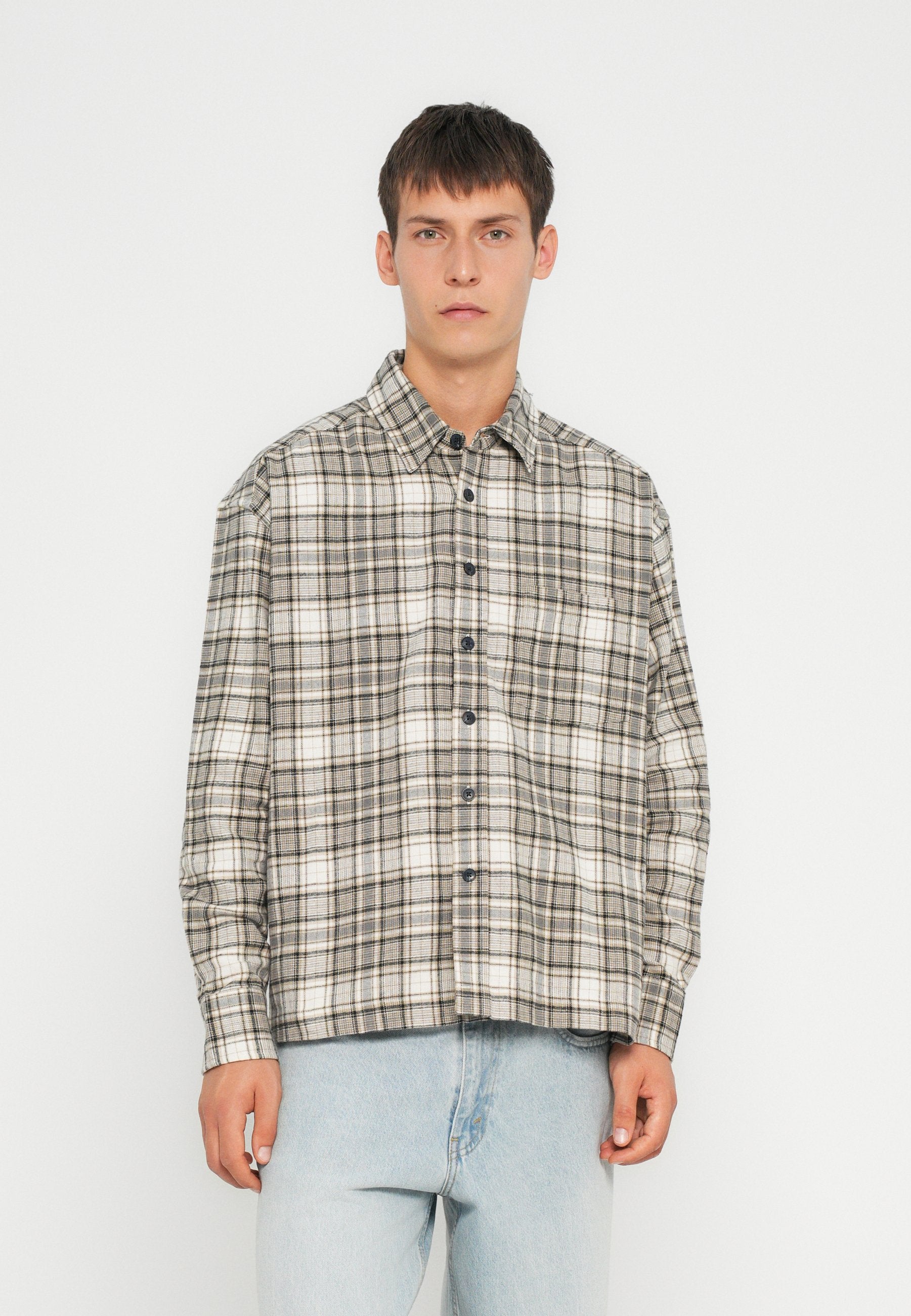 ONSELLIOT RELAXED CROPPED SHIRT Media 3