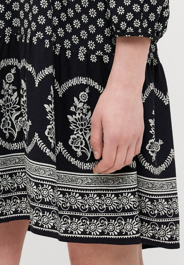 Vero Moda Tall VMSIMI SAVANNA 3/4 DRESS